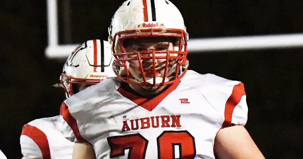 Auburn Returns About Everybody (for real), So Look Out